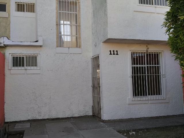 casa en venta de dos plantas en fraccionamiento San Jorge