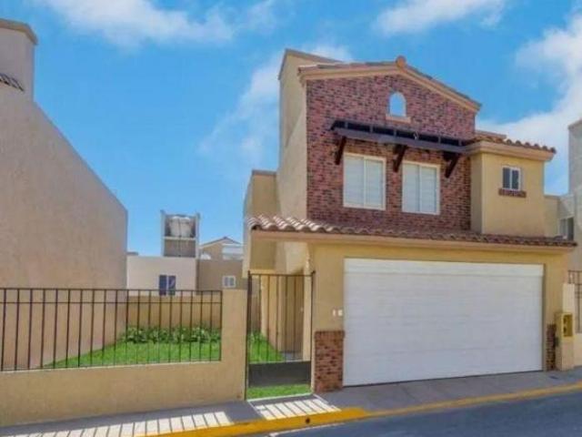 CASA EN VENTA EN PACHUCA