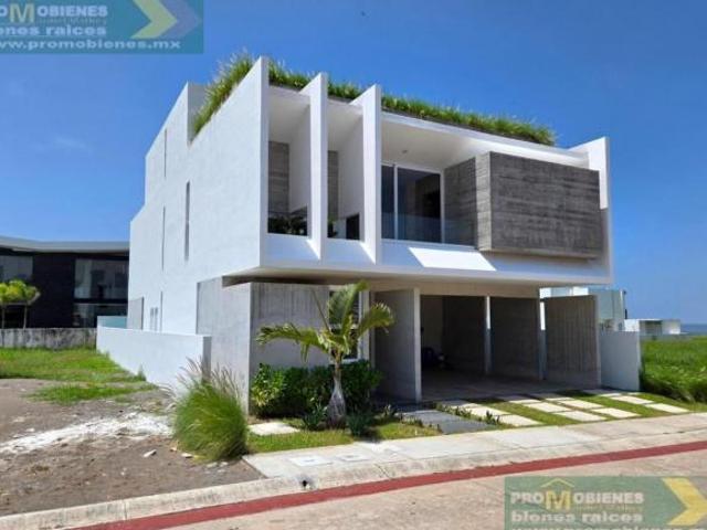 CASA EN VENTA DE LUJO A ESTRENAR
