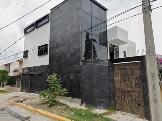 Casa en Venta de Remate en Col. Satélite Naucalpan Mex