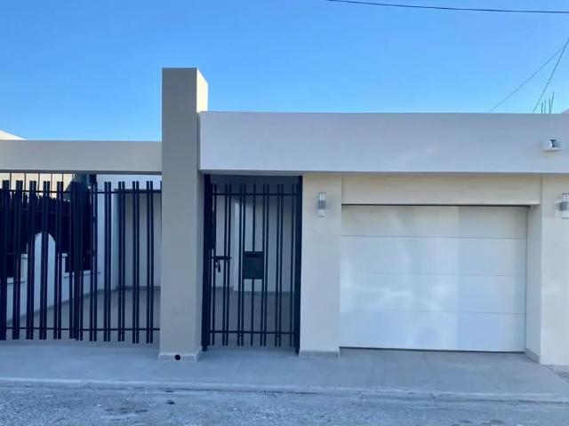 Casa en venta de un nivel 3 recamaras en privada!