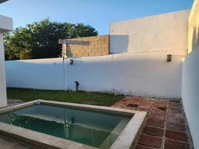 CASA EN VENTA DE UN PISO EN PRIVADA EN CONKAL, MERIDA YUCATAN