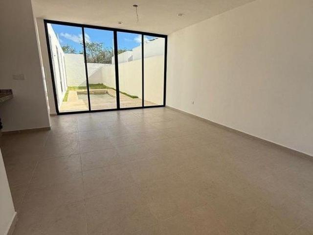 Casa en venta de un piso en Privada Morera, Cholul. 4