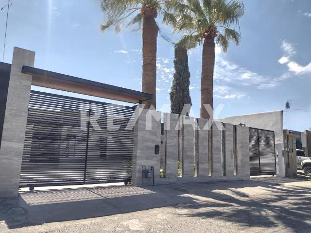CASA EN VENTA DE UN PISO, LOS NOGALES, MEJOR QUE NUEVA, 3 RECÁMARAS, $12,000.000