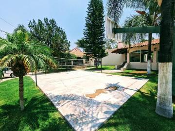 Casa en Venta de una planta con 4,000 metros2 de terreno, alberca, un sólo piso