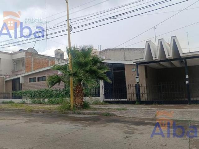 CASA EN VENTA DE UNA PLANTA EN FRACC. LAS AMERICAS