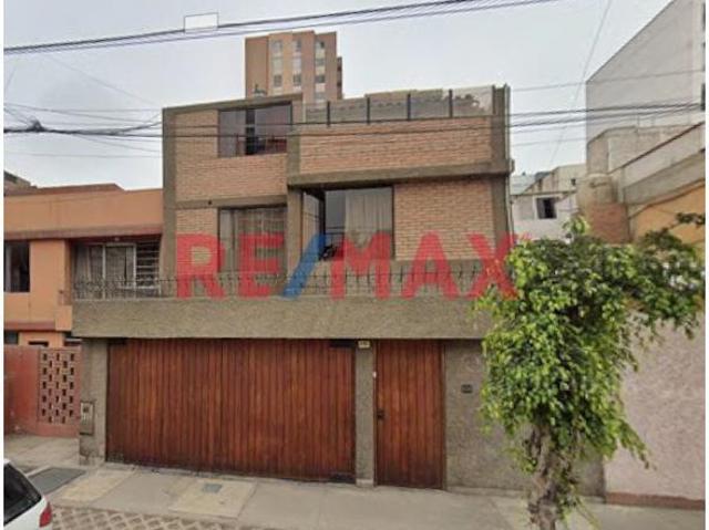 Casa En Venta De 152.47 M² Con 9 Habitaciones Cerca De La Pucp – Pueblo Libre Gran Potencial De Inversión