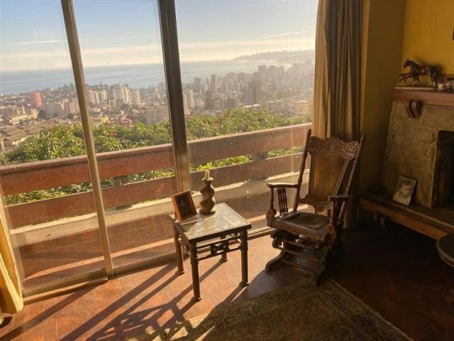 Casa en venta de 13 dorm. En Viña del Mar | 13 dormitorios por 670000. 00 en Viña del Mar