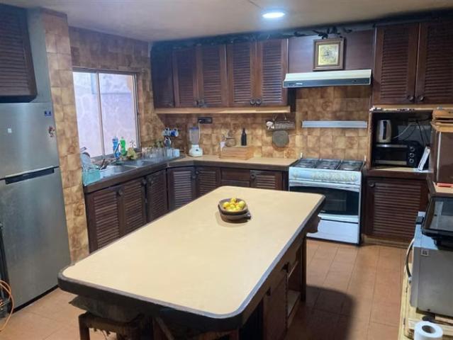 Casa en venta de 13 dorm. En Viña del Mar | 13 dormitorios por 670000. 00 en Viña del Mar