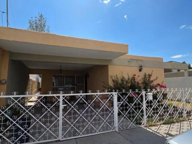CASA EN VENTA DE 1 PISO EN COL LOS NOGALES EN CIUDAD JUAREZ