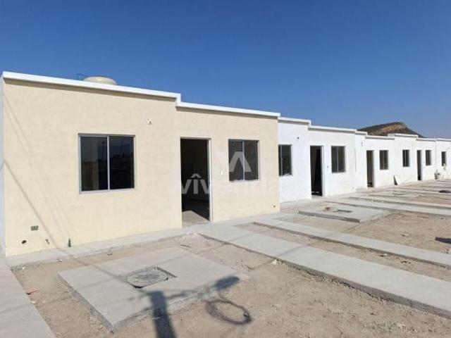 Casa en VENTA de 1 planta y 2 habitaciones en Héctor Saucedo