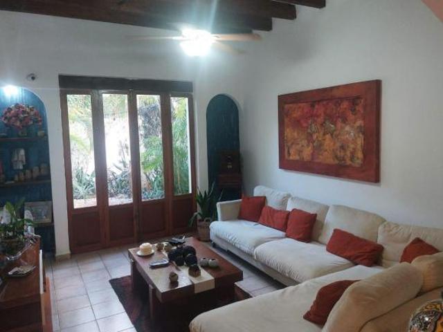 Casa en Venta de 240 m2 con 3 Recámaras en la Supermanzana 15 de Cancún
