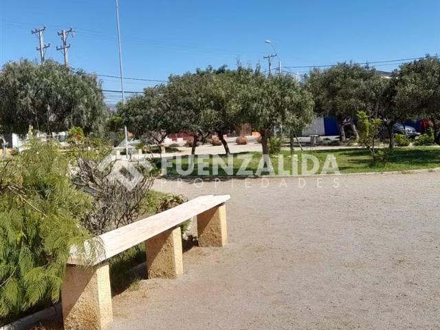 Casa en venta de 2 dorm. En Coquimbo | 2 dormitorios por 2300.00 en Coquimbo