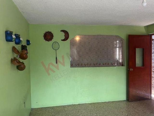 Casa en venta de 2 niveles en Tlalnepantla con excelente ubicación y conectividad