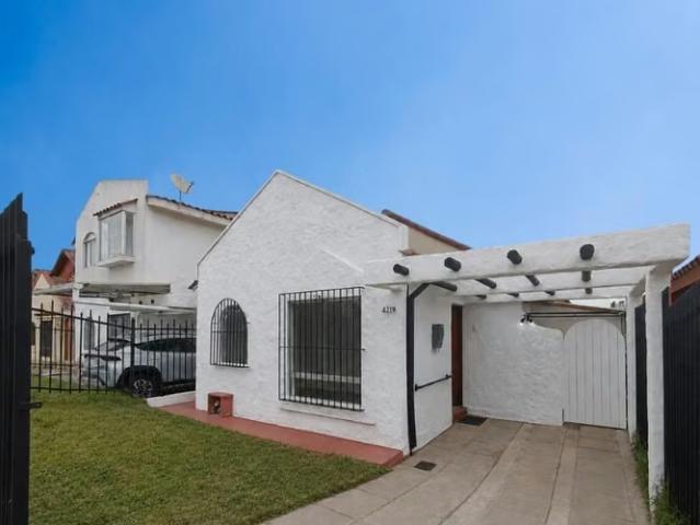 Casa en venta de 3 dorm 2 baños. En La Serena | 3 dormitorios por 3790.00 en La Serena