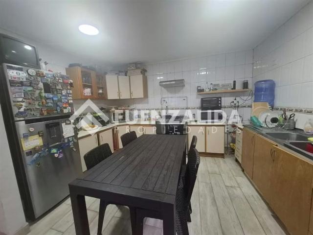 Casa en venta de 3 dorm, 2 baños, La Herradura, Coquimbo | 3 dormitorios por 8400.00 en Coquimbo