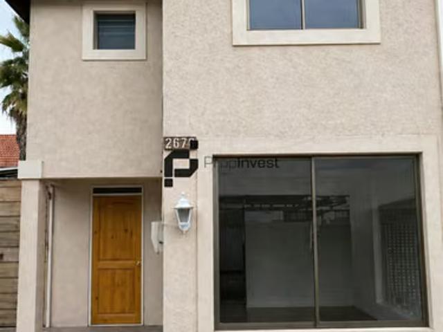 Casa En Venta De 3 Dorm y 2 Baños. En Sector Rinconada Maipu | 3 dormitorios por 3290.00 en Maipú