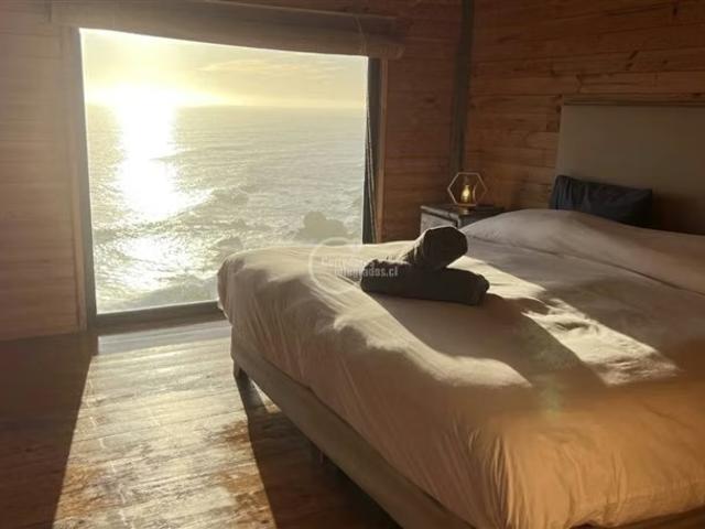 Casa en venta de 3 dorm. En Tunquen, primera fila de playa | 3 dormitorios por 23000.00 en Casablanca