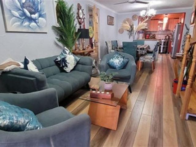 Casa en venta de 3 dorm. en san bernardo