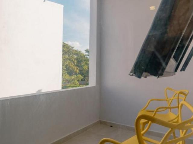 Casa en Venta de 3 recámaras y alberca en Privada en Conkal
