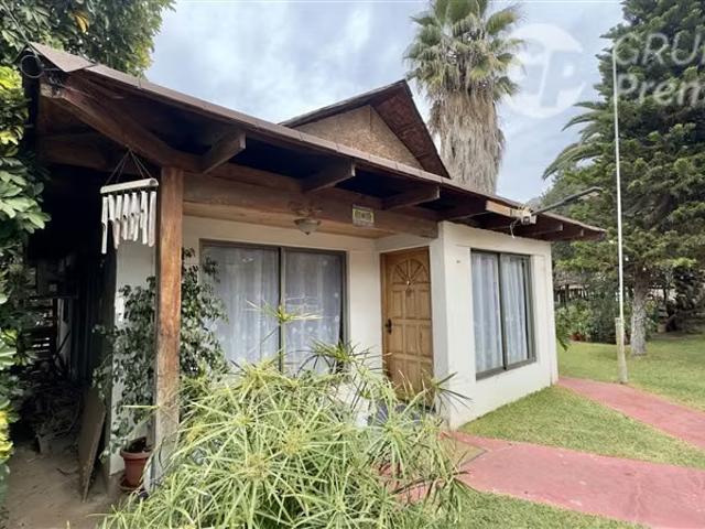 Casa en venta de 3D 1B estacionamiento en Curacaví | 3 dormitorios por 140000. 00 en Curacaví