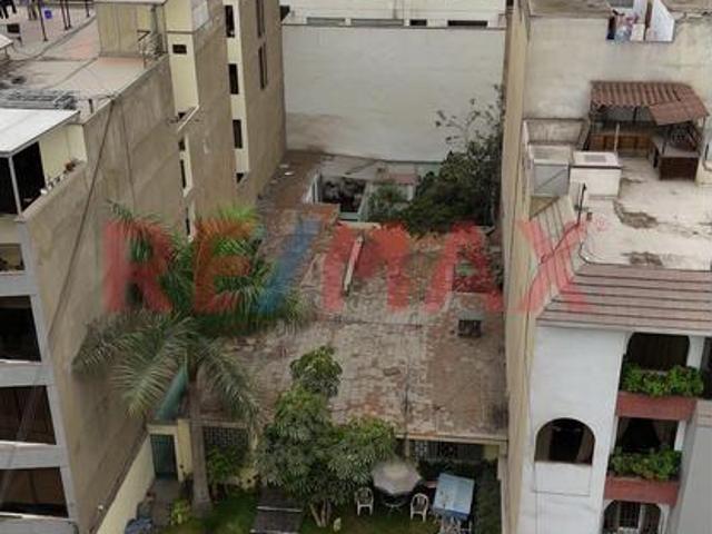 Casa En Venta De 456 M² En San Borja Norte – A 1 Cuadra Del Pentagonito | Parámetros Para 8 Pisos