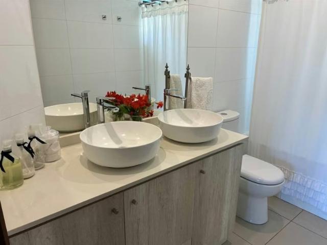 Casa en venta de 4 dorm. Condominio sector Oriente en Talca | 4 dormitorios por 8700.00 en Talca