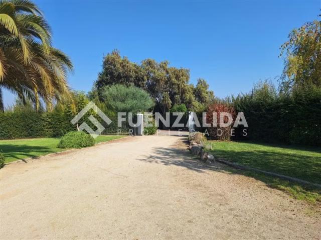 Casa en venta de 4 dorm. En Talagante | 4 dormitorios por 10480.00 en Talagante