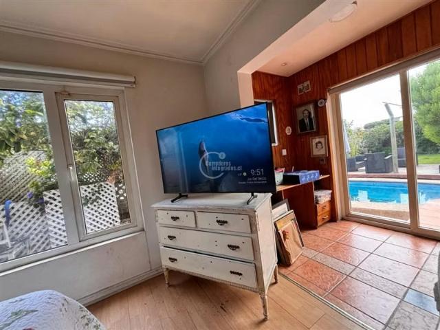 Casa en venta de 4 dorm. En Concón con jardín piscina, 2 Est | 4 dormitorios por 7990.00 en Concón