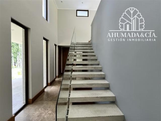 Casa en venta de 4 dorm. En Coihaique | 4 dormitorios por 22000.00 en Coyhaique