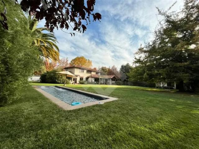 Casa en venta de 4 dorm. En Colina Liray Santa Esther | 4 dormitorios por 18000.00 en Colina
