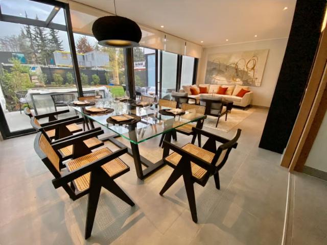 Casa en venta de 4 dorm. En Las Condes | 4 dormitorios por 28056.00 en Las Condes