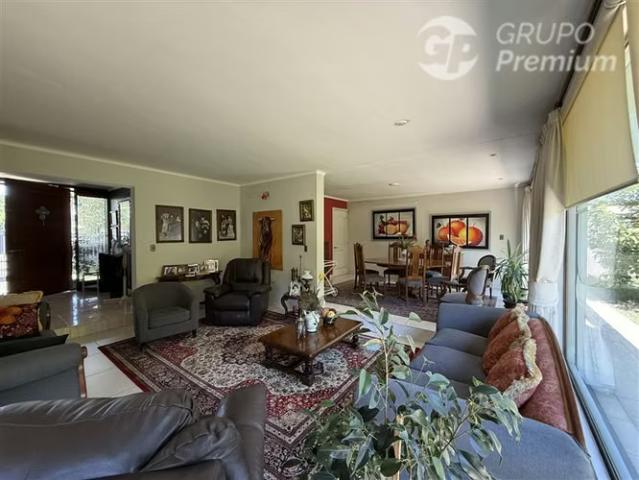 Casa en venta de 4 dorm. En Los Angeles | 4 dormitorios por 10500.00 en Los Ángeles