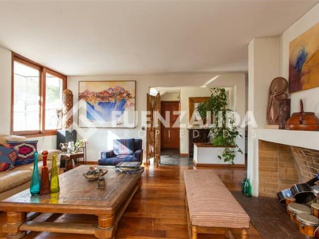 Casa en venta de 4 dorm. Las Condes | 4 dormitorios por 14250.00 en Las Condes