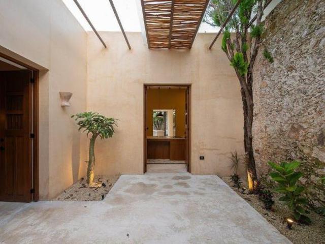 Casa en venta de 4 recámaras en el centro de Mérida, Yucatán