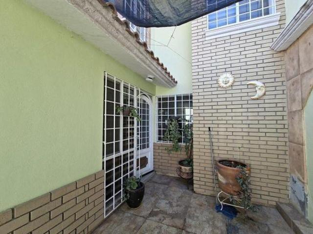 CASA EN VENTA DE 4 RECAMARAS