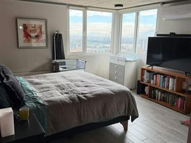 Casa en venta de 4D 5B Bosques de la pirámide en Huechuraba | 4 dormitorios por 13490.00 en Huechuraba