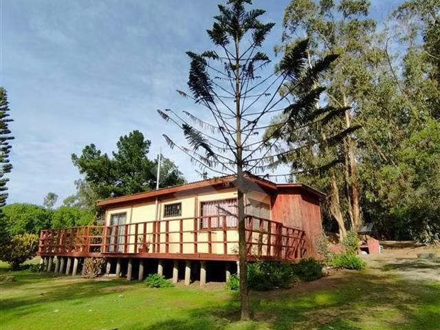 Casa en venta de 5 dorm. En Algarrobo | 5 dormitorios por 250000. 00 en Algarrobo