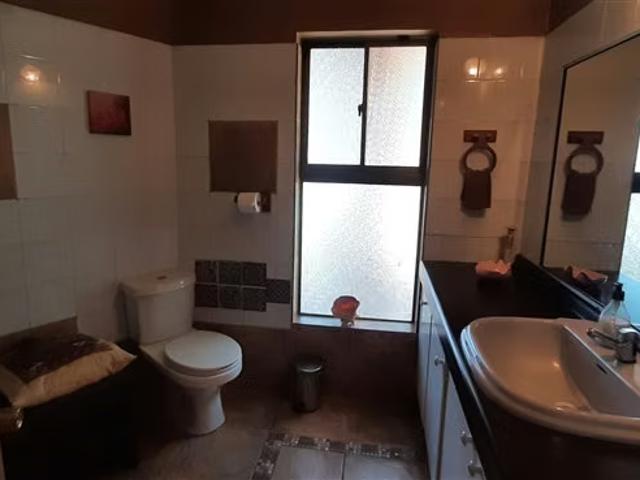Casa en venta de 5 dorm. En Calera de Tango | 5 dormitorios por 22000.00 en Calera de Tango