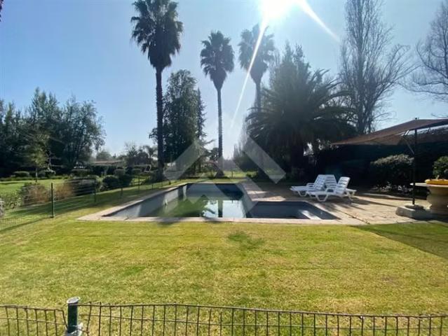 Casa en venta de 5 dorm. En Chicureo central Colina | 5 dormitorios por 15500.00 en Colina
