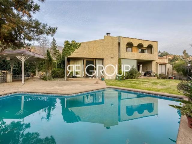 Casa en venta de 5 dorm. En Las Condes | 5 dormitorios por 25000.00 en Las Condes
