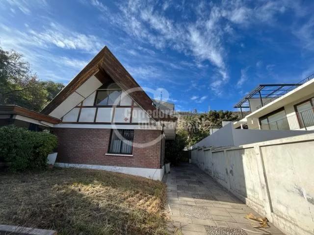 Casa en venta de 5 dorm. En Las Condes | 5 dormitorios por 22500.00 en Las Condes