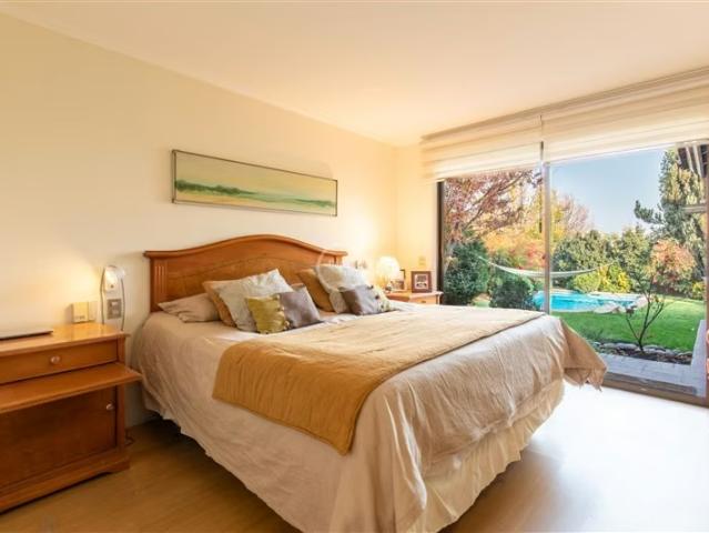 Casa en venta de 5 dorm. En Lo Barnechea | 5 dormitorios por 18690.00 en Lo Barnechea