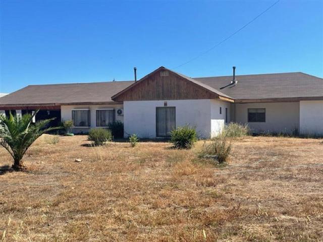 Casa en venta de 5 dorm. en maule