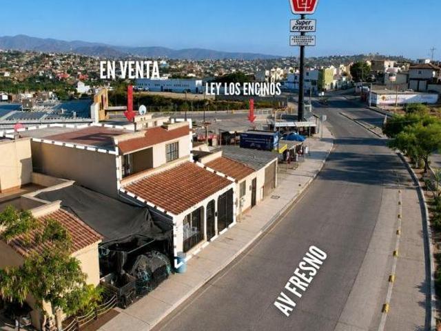 Casa en Venta de 5 Recámaras en Los Encinos, Ensenada