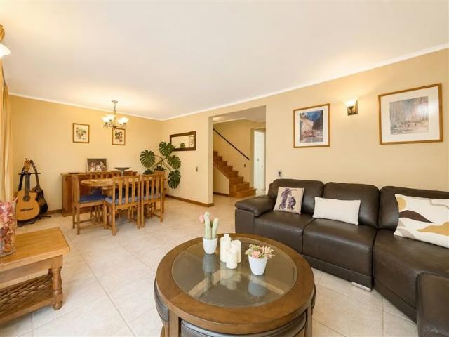 Casa en venta de 5D, 3B, 2E, en Peñalolén | 5 dormitorios por 9000.00 en Peñalolén