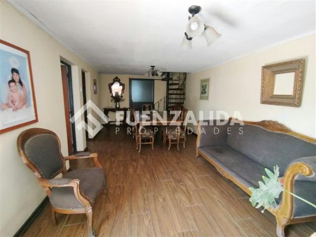 Casa en venta de 6 dorm. En La Granja | 6 dormitorios por 175000. 00 en La Granja