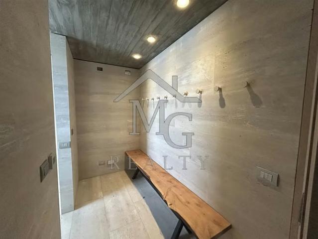 Casa en Venta De 6 Dorm. En Piedra Roja Colina | 6 dormitorios por 65000.00 en Colina