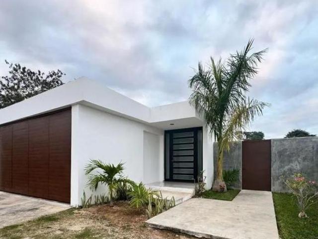 CASA EN VENTA DE 6 RECÁMARAS EN MOTUL, YUCATÁN