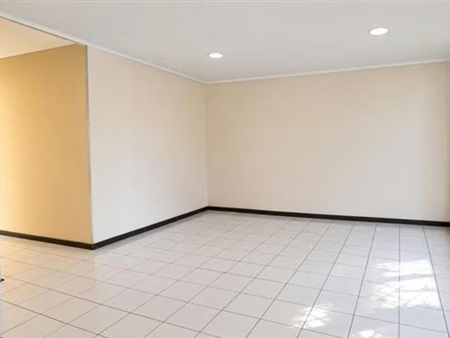 Casa en venta de 7 dorm. En Macul | 7 dormitorios por 8883.00 en Macul
